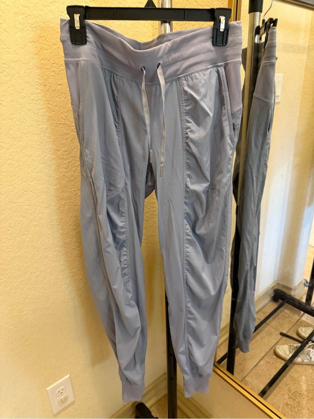 Lululemon dance studio jogger size 6